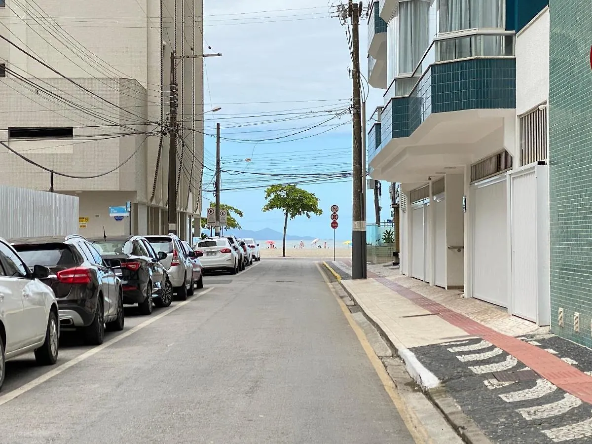 Dca51 - Pe Na Areia, Churrasqueira, 2 Garagens Balneário Camboriú アパート